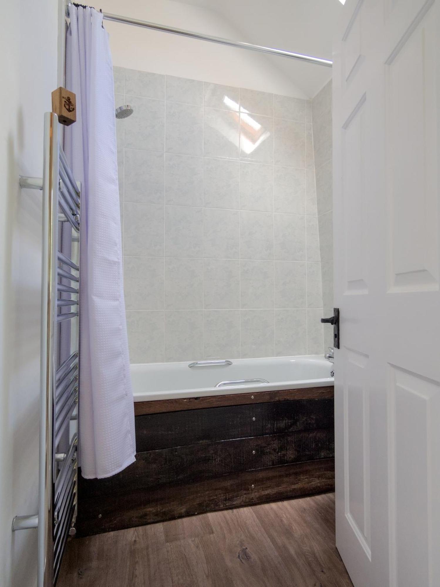 The Lilley Pad In Ludlow Cosy, Central, Perfect For Couples, Netflix & Parking Permit Exteriér fotografie